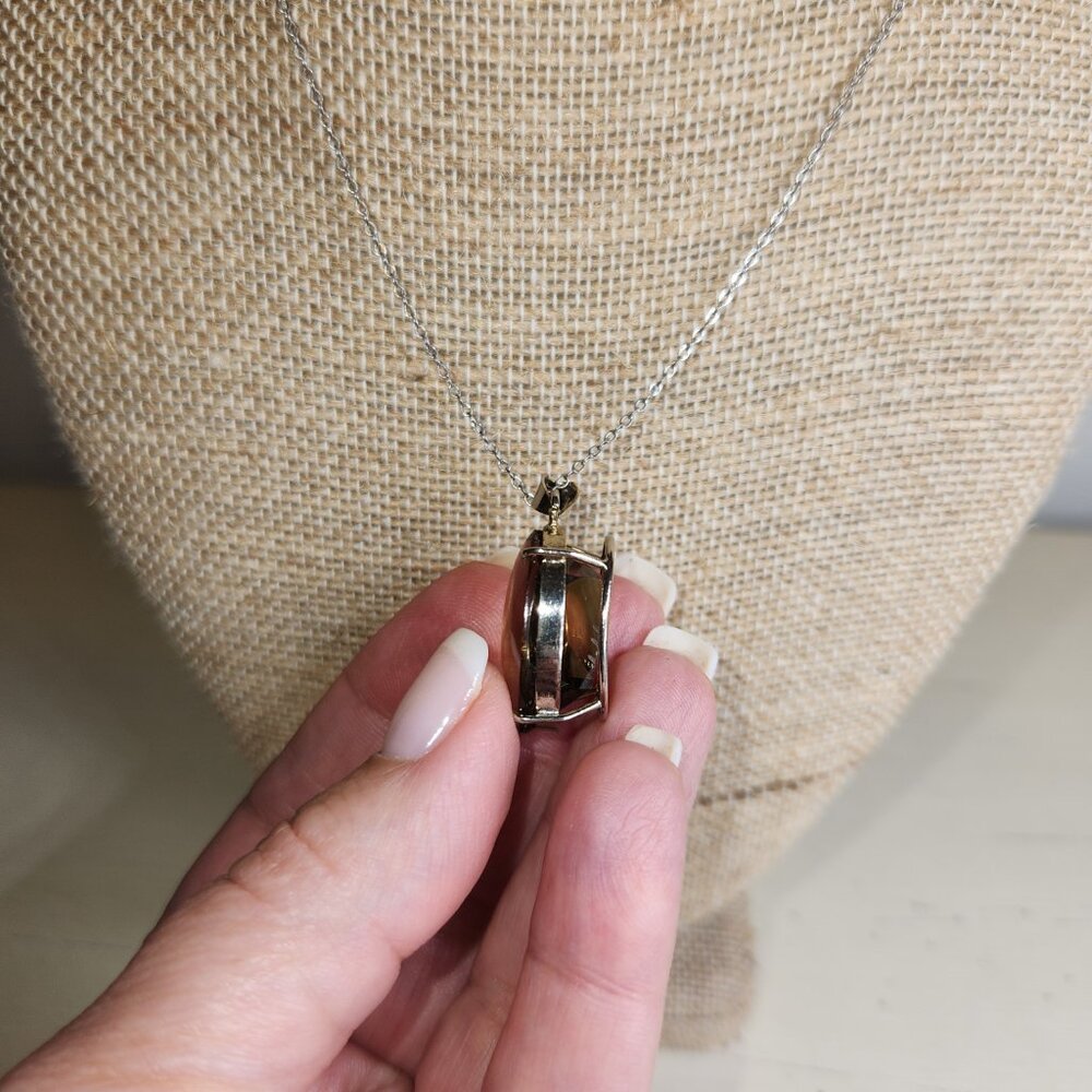 Etched Glass Pagoda Necklace - Picture 10 of 12